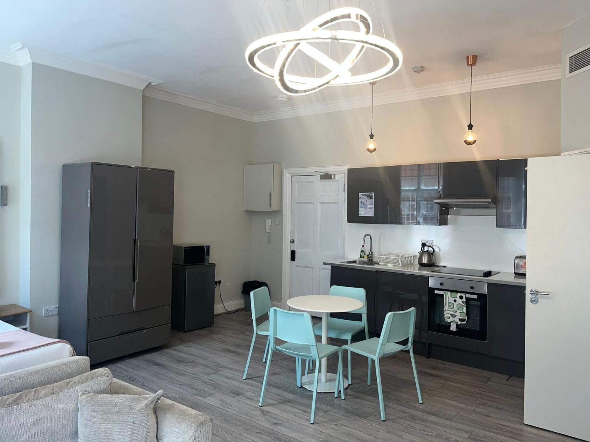 Apartments In The Heart Of High Street Kensington London Room photo